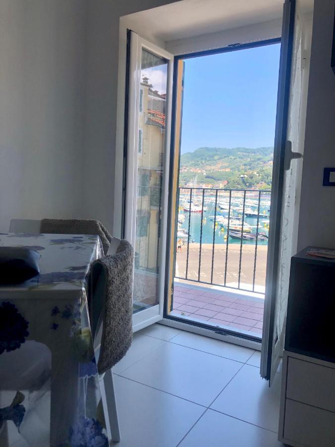 Il Mare Di Cecy - Splendido Appartamento レーリチ エクステリア 写真